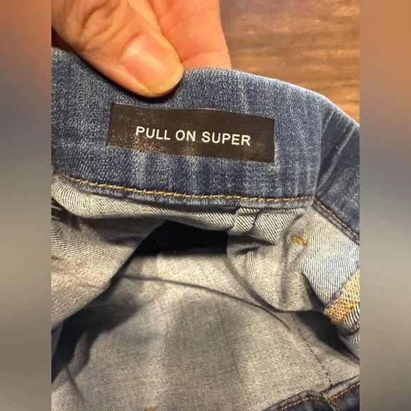 Judy Blue Jeans Women’s SZ 11/30 Pull On High Waist Flare Medium Wash Stretch - Picture 6 of 12